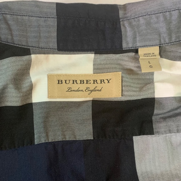 Burberry London Men’s Large Navy Plaid Button-Down Shirt Designer Check - Picture 3 of 8